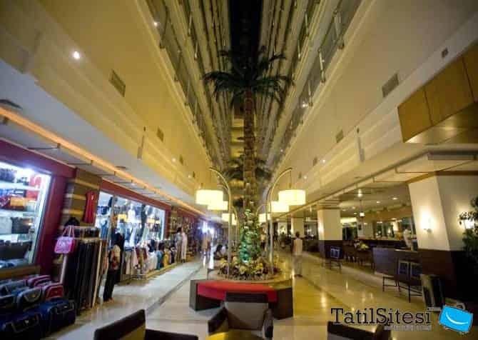 Crystal Admiral Resort Suites Spa 